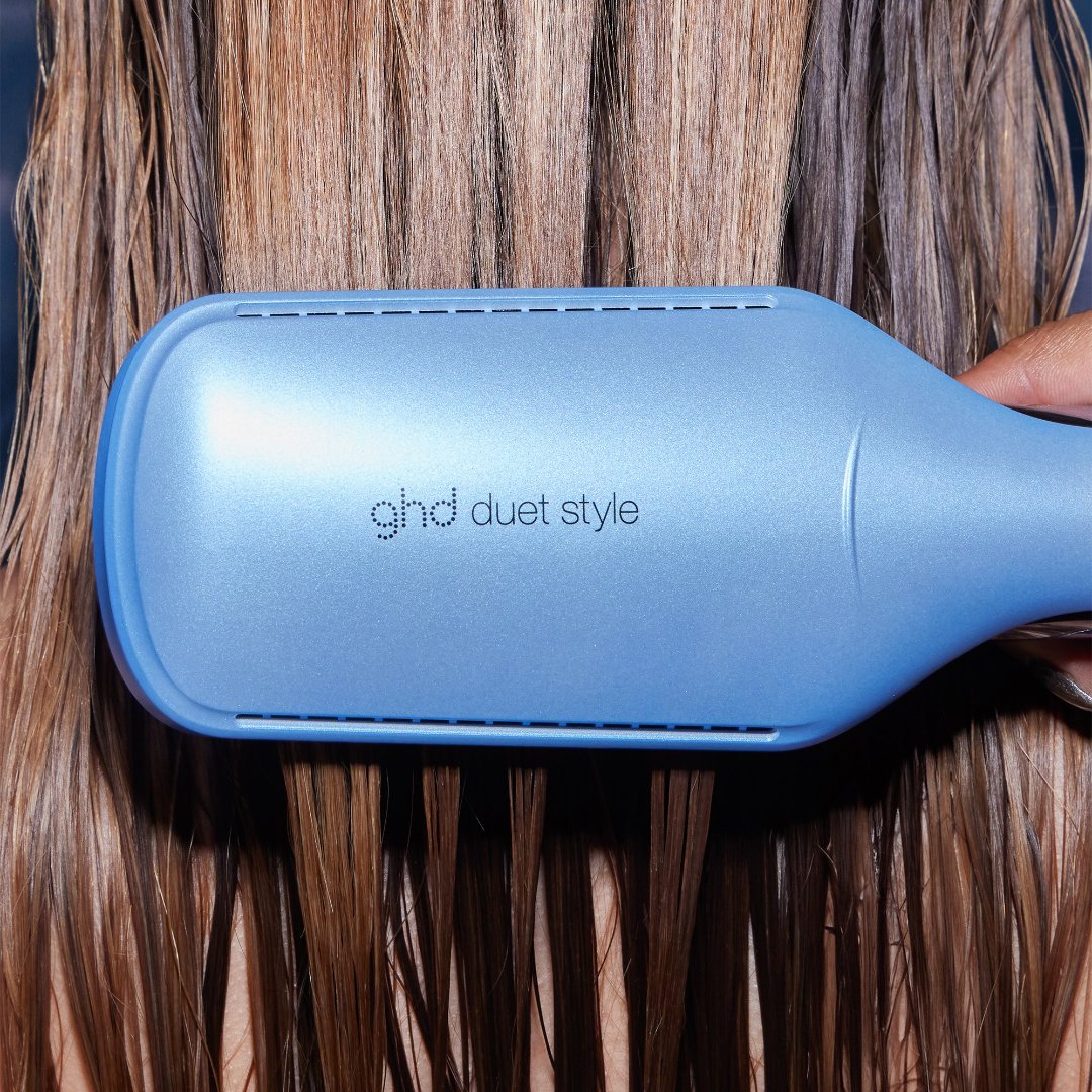 ghd Duet Style Limited Edition 2-in-1 Hot Air Styler Icy Blue