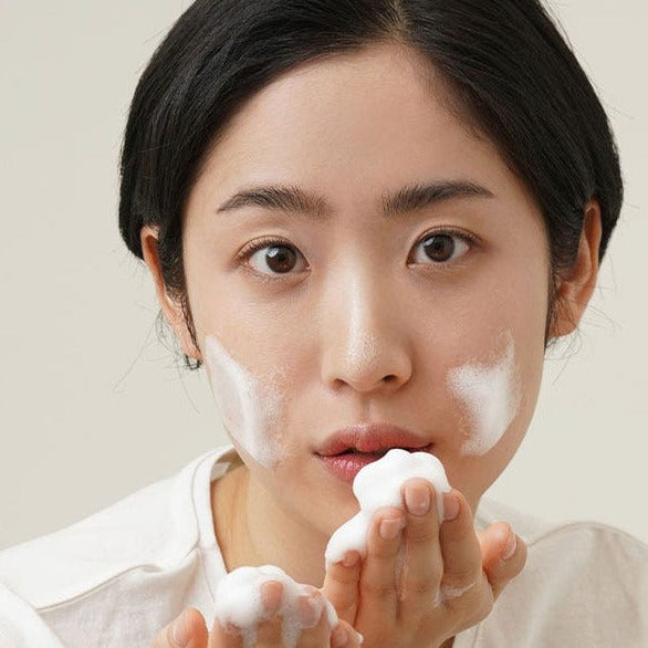 Rich Moist Foaming Cleanser 100ml